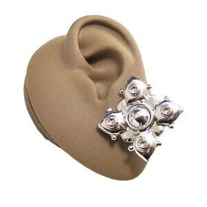 Four Points Nail Heads Clip On Pair Earrings Silver Tone